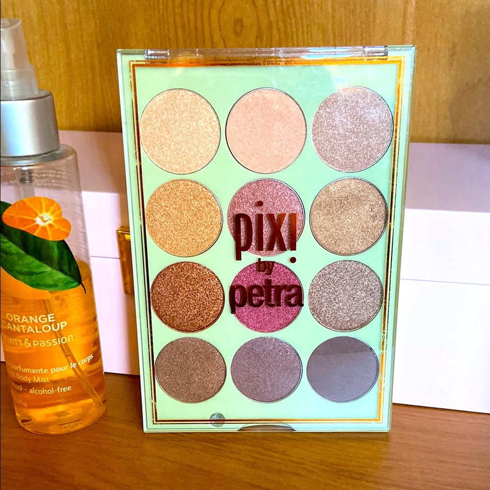 Pixi by Petra Eyeshadow Palette